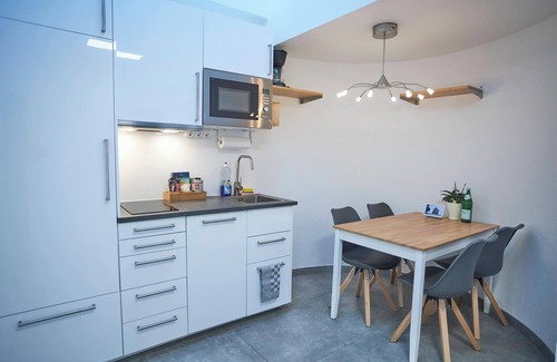Offenbach am Main Apartamento | Modern 2,5 bedroom apartment with air conditioning