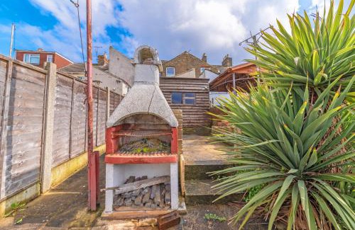 Sittingbourne Casa | Modern 2 bed 2 Bath House in Sittingbourne by Splendid Stays