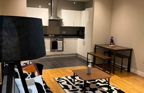 Copers Cope Apartamento | Modern 2 Bed Apartment Next To Station + Parking