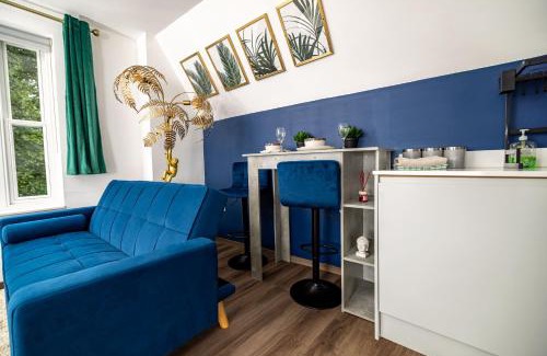 High Wycombe Apartamento | Modern 2-Bed Apartment - Near Train and Town - Parking Available