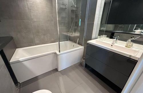 Evelyn Apartamento | Modern 2-bed Apartment 5 mins from London Bridge