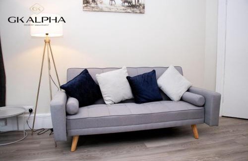 Reading Apartamento | Modern 2-Bed Apartment with Wi-Fi & Parking Near Royal Berkshire Hospital & Reading Station