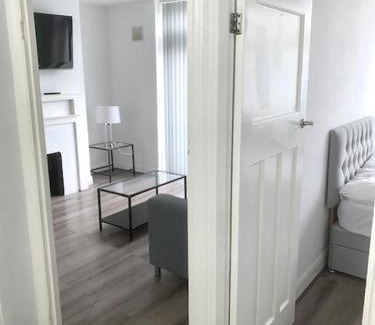 Edmonton Apartamento | Modern 2 bed flat near Tottenham Hotspur Stadium