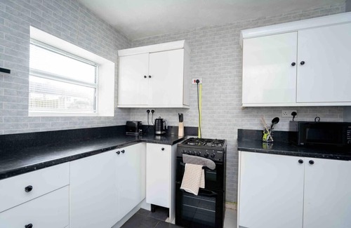 Liverpool Casa | Modern 2-Bed House Liverpool close to Aintree Hosp