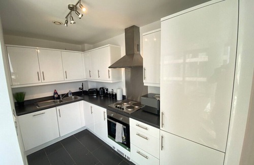 Central Milton Keynes Apartamento | Modern 2 bed in central MK, Free Parking, Smart TV