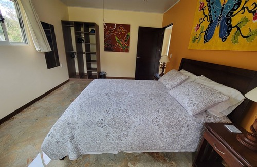 Mogote de Bagaces Cama Y Desayuno | Modern 2 Bedroom Guest House w/Salt Water Pool & Pickleball Court