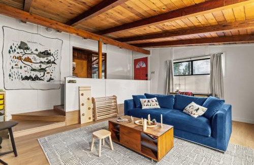 Yosemite Forks Casa | Modern 2 Bedrm Kids, Dog, Hot Tb, Game Room, 9 min Bass Lake