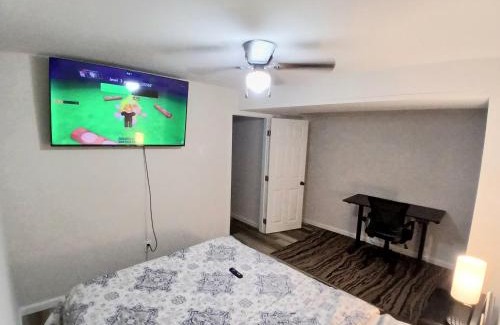 Potomac Apartamento | Modern 2-Bedroom and 2-Bed Apartment with Private Access Door Minutes from I-81