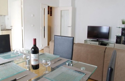 Meriadeck Apartamento | 60 m2 apartamento en el 3er piso de una residencia contemporánea