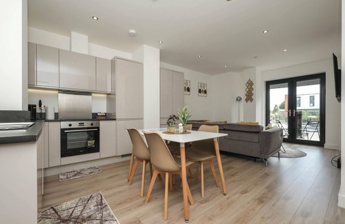 Barnt Green Apartamento | Modern 2-Bedroom Apartment in the Center of Solihull