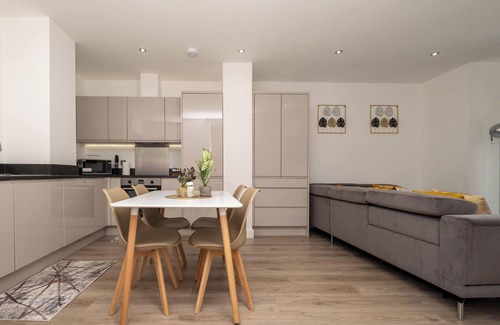 Barnt Green Apartamento | Modern 2-Bedroom Apartment in the Center of Solihull