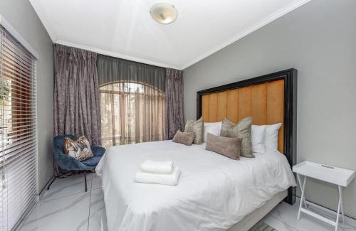 Lone Hill Apartamento | Modern 2 Bedroom apartment with club house pool