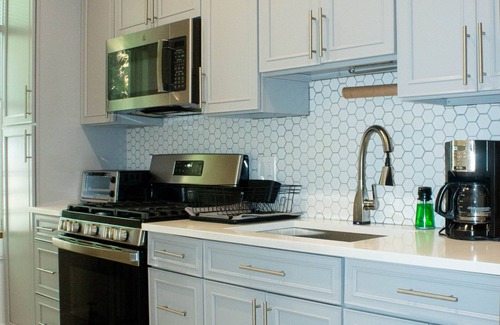 East New York Casa | Modern 2 Bedroom Complex In Brooklyn