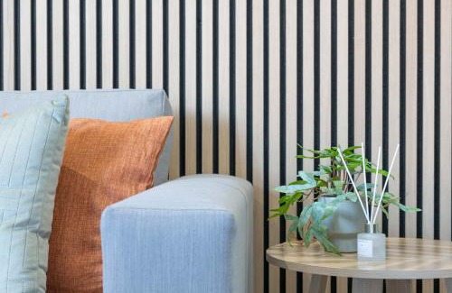 Leeds Apartamento | Modern 2 Bedroom Flat Near Leeds Centre with Free Parking, Ideal for Contractors & Long Stays - NordStay