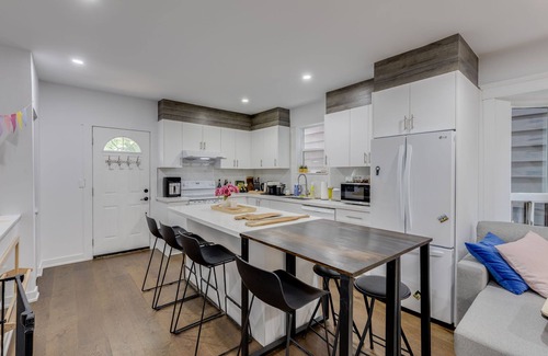 Riverdale Casa | Modern 2-Bedroom Retreat Steps from Danforth