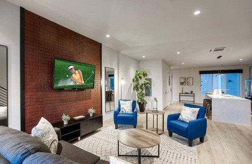 Security Acres Apartamento | Modern 2-BR next to Old Town Scottsdale