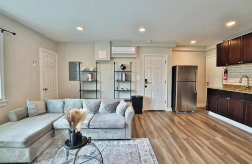 Anacostia Apartamento | Modern 2bd 1b apt#4 Historic DC