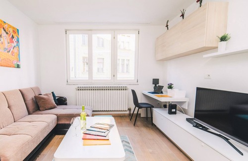 Old Town Apartamento | Modern 2bdr Apartment-cathedral View-best Location