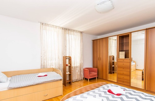 Old Town Apartamento | Modern 2bdr Apartment in the Center- Free Parking