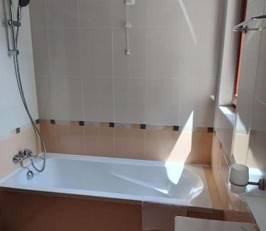 Sandanski Apartamento | Modern 2BDRM in 5* Resort & pool