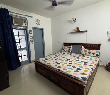 Kharar Apartamento | Modern 2BHK Comfort Home
