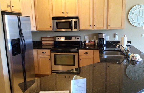 Three Lakes Condominio | Modern 2BR/2BA Condo at Northernaire Resort – Steps from the Lake & Trails!