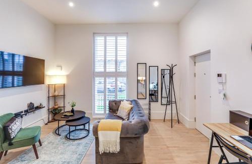 Hemel Hempstead Apartamento | Modern 2BR 2BA with Free Parking - Sleeps 6
