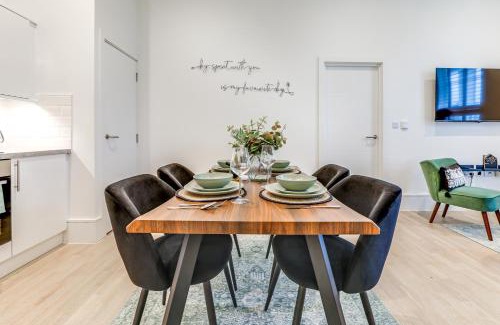 Hemel Hempstead Apartamento | Modern 2BR 2BA with Free Parking - Sleeps 6