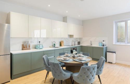 Golders Green Apartamento | Modern 2BR Apartment Sleeps 6 Spacious and Bright The Pine