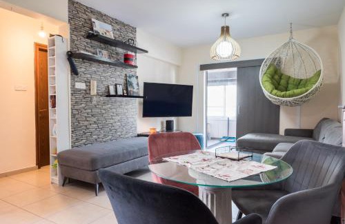 Limassol Apartamento | Modern 2BR Apt - Near Casino & MyMall - 3km Beach