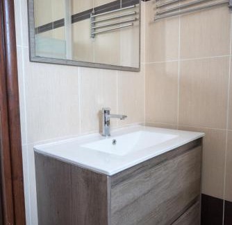 Limassol Apartamento | Modern 2BR Apt - Near Casino & MyMall - 3km Beach