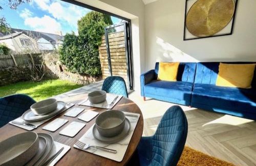Pontcanna Apartamento | Modern 2BR Duplex with Garden in Cardiff Stylish and Relaxing Stay