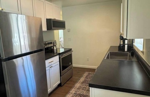 Williston Apartamento | Modern 2BR Getaway Prime Downtown Location