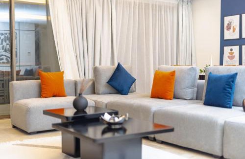 Bab al-Bahr Apartamento | Modern 2BR Retreat in Marina Salé Luxury Living