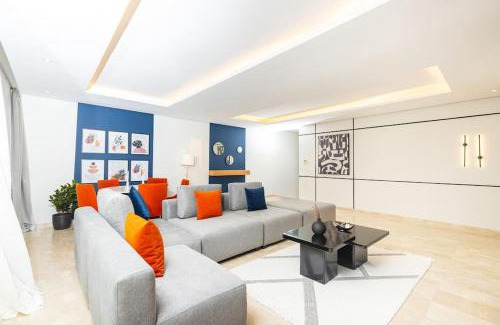 Bab al-Bahr Apartamento | Modern 2BR Retreat in Marina Salé Luxury Living