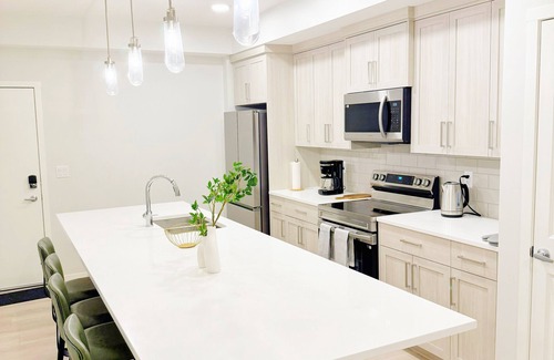 Seton Apartamento | Modern 2BR Seton Retreat | Near Calgary Hospital | Close to Banff