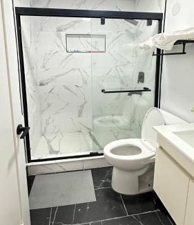 Del Rey Cama Y Desayuno | Modern 2BR Stylish & Cozy Unit