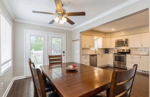 Des Moines Casa | Modern 3-Bed,2-Bath Retreat