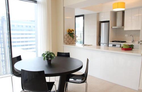 Beirut Apartamento | Modern 3 Bed 3 Bath Apt w Sea View