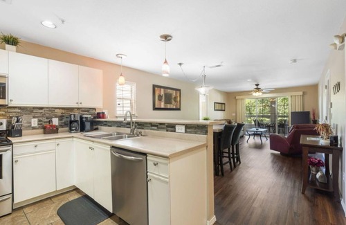 Branson Condominio | Modern 3-bed 3-bath Condo - No Stairs! New kitchen!
