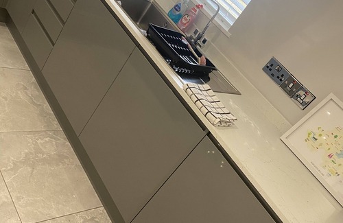 Bellaghy Apartamento | Modern 3-Bed Apartment in Magherafelt Sleeps 8
