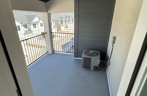 Riverton Condominio | Modern 3 bed condo in heart of Riverton