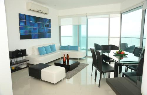 Cartagena District Apartamento | Modern 3 Bedroom Apartment with sea-beach view