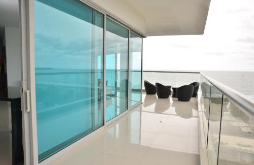 Cartagena District Apartamento | Modern 3 Bedroom Apartment with sea-beach view