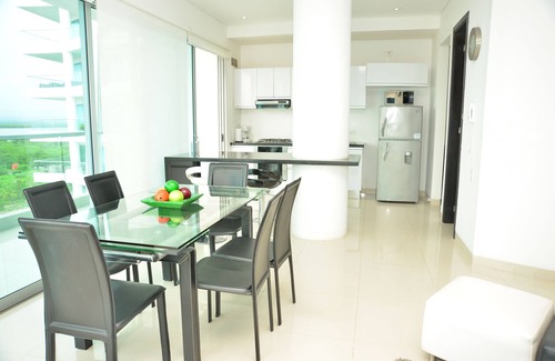 Cartagena District Apartamento | Modern 3 Bedroom Apartment With Sea-beach View