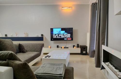 Useldange Apartamento | Modern 3 bedroom apartment near Useldange castle