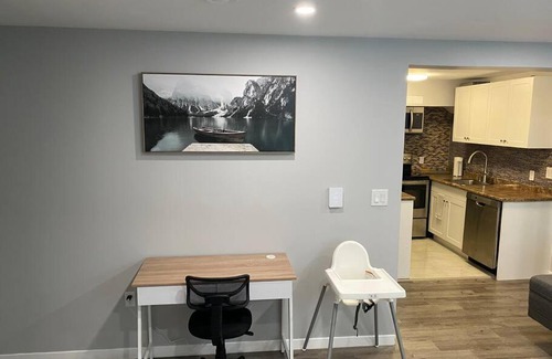 Lower Sackville Casa | Modern 3 Bedroom Home - Family Friendly w/ Free Parking