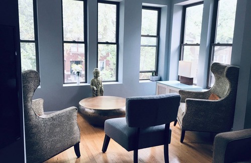 Edgewater Apartamento | Modern 3 Bedroom Home!