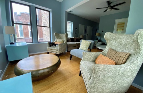 Edgewater Apartamento | Modern 3 Bedroom Home!