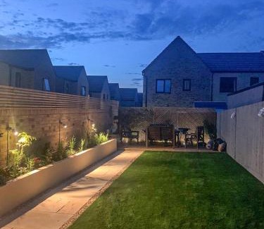 Combe Down Casa | Modern 3 bedroom house with parking